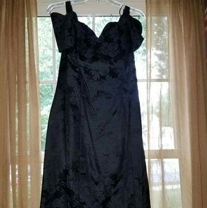 LBD Cold Shoulder Cocktail Dress - Black